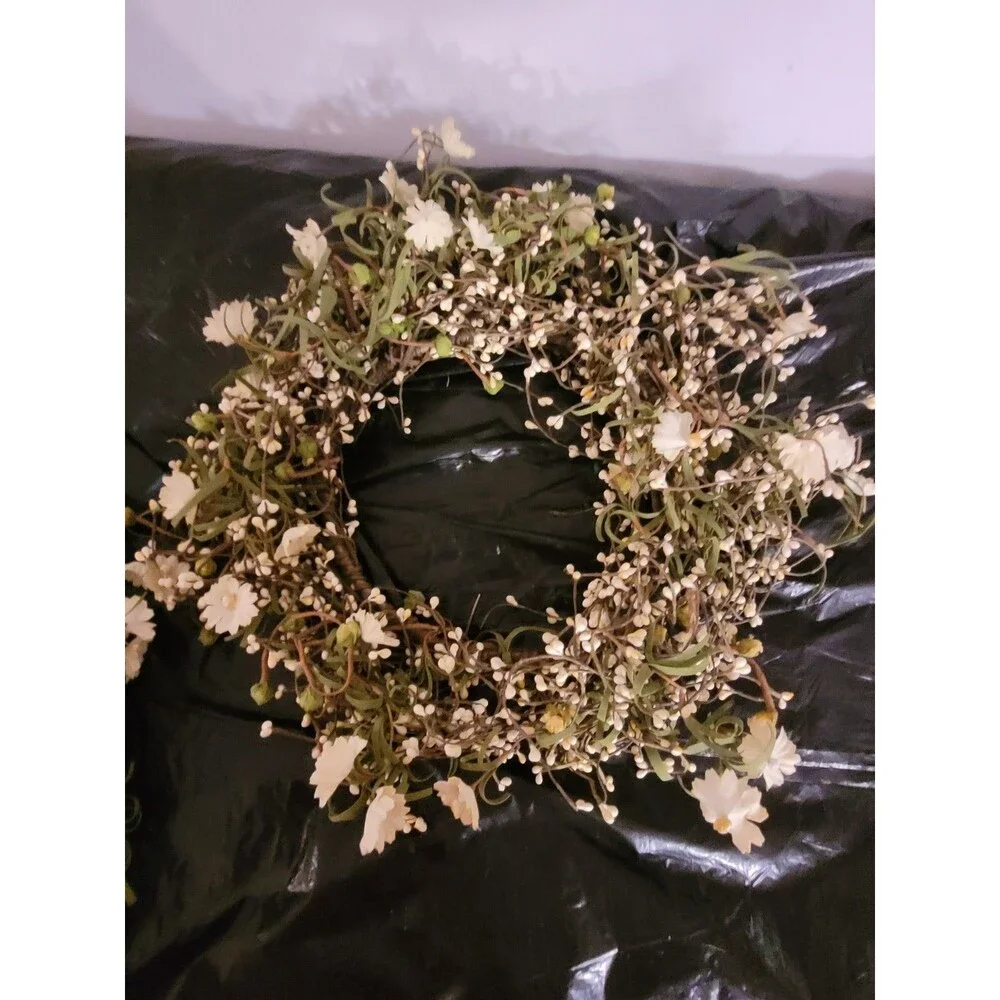 2 Rustic Wreaths 18